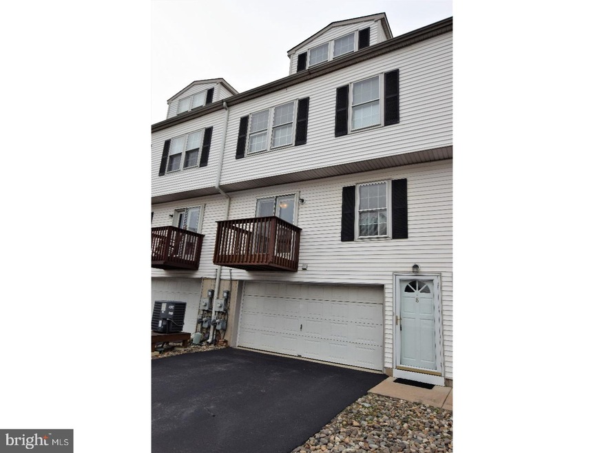 8 Riverwatch Ct unit 11, Essington, PA 19029 - photo 1