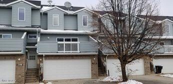 Front_View_68807513