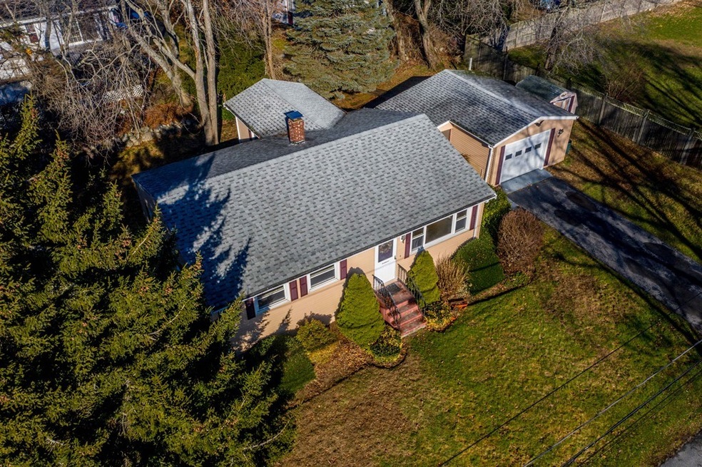 40 Jesse St, Fairhaven, MA 02719 - photo 1