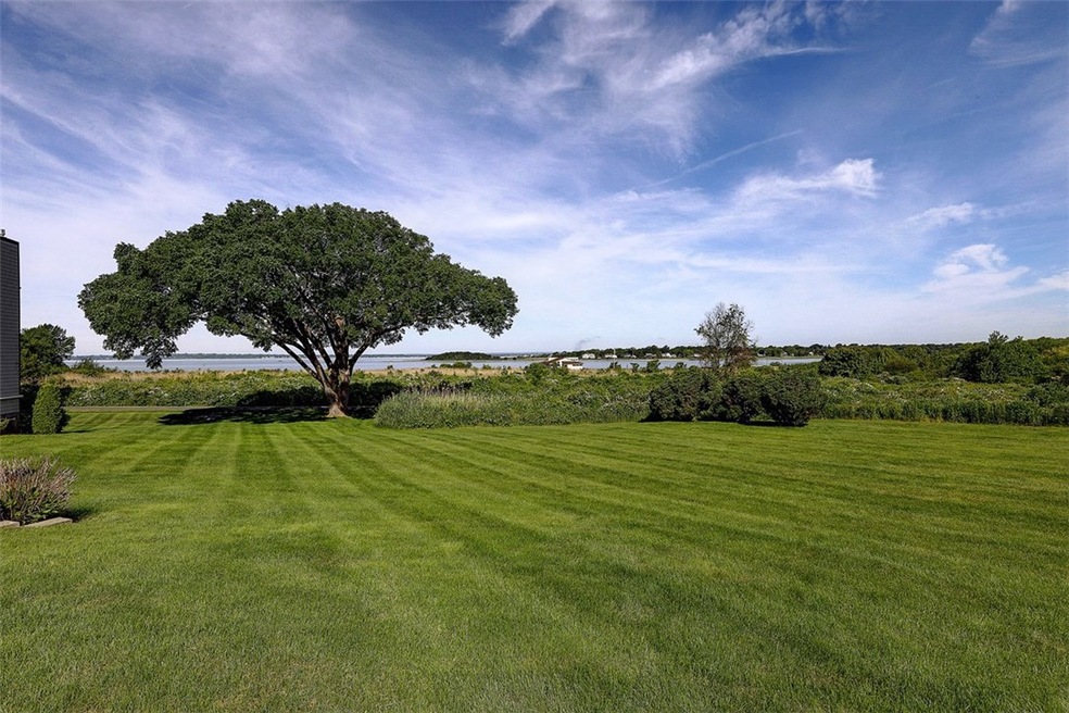 20 Seabreeze Ln, Bristol, RI 02809 - photo 1