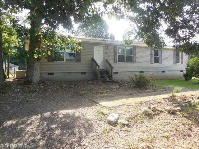 2677 Hopewell Friends Rd, Asheboro, NC 27205 - photo 1