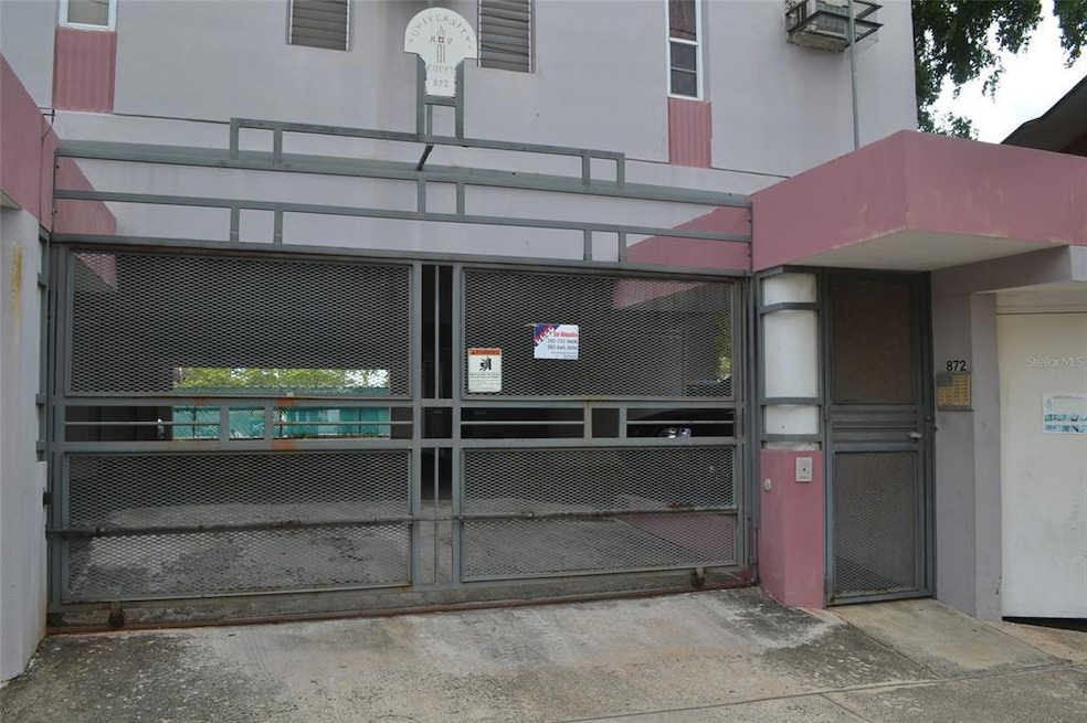 872 Condo University Ct unit 2-D, San Juan, PR 00925 - photo 1
