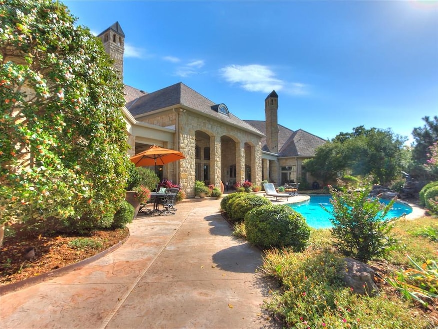 6501 Oak Tree Dr, Edmond, OK 73025 - photo 1