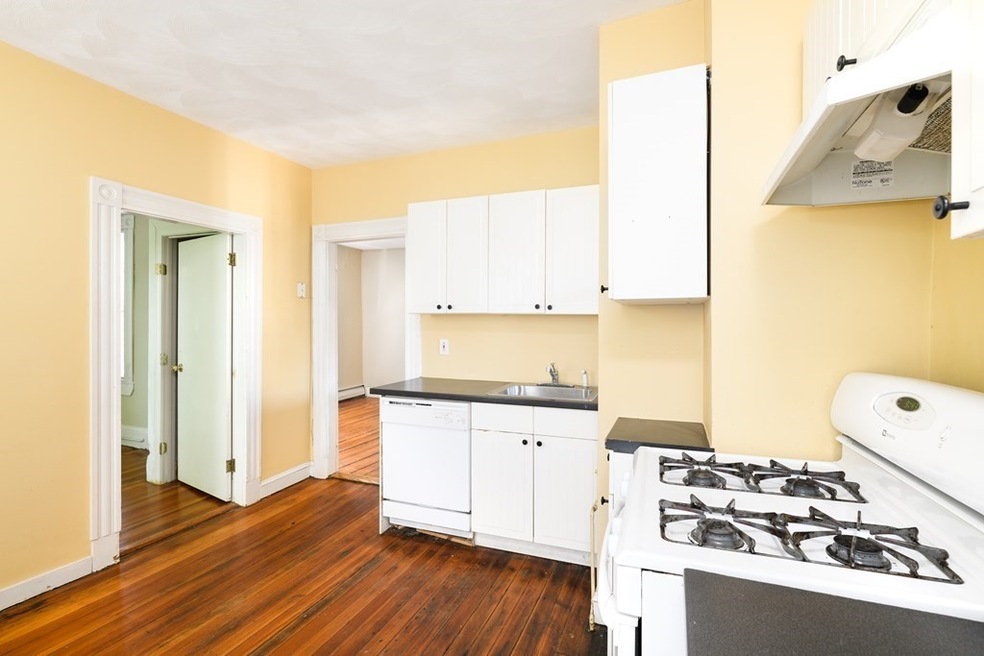 13 Houghton St unit 2, Somerville, MA 02143 - photo 1