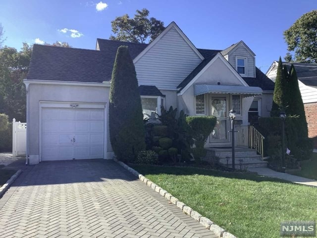 4-40 Grunauer Place unit 1X, Fair Lawn, NJ 07410 - photo 1