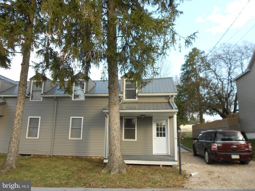 3984 Lincoln St, Chambersburg, PA 17202 - photo 1