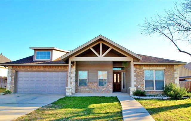 613 Paintbrush Hollow St, Fredericksburg, TX 78624 - photo 1