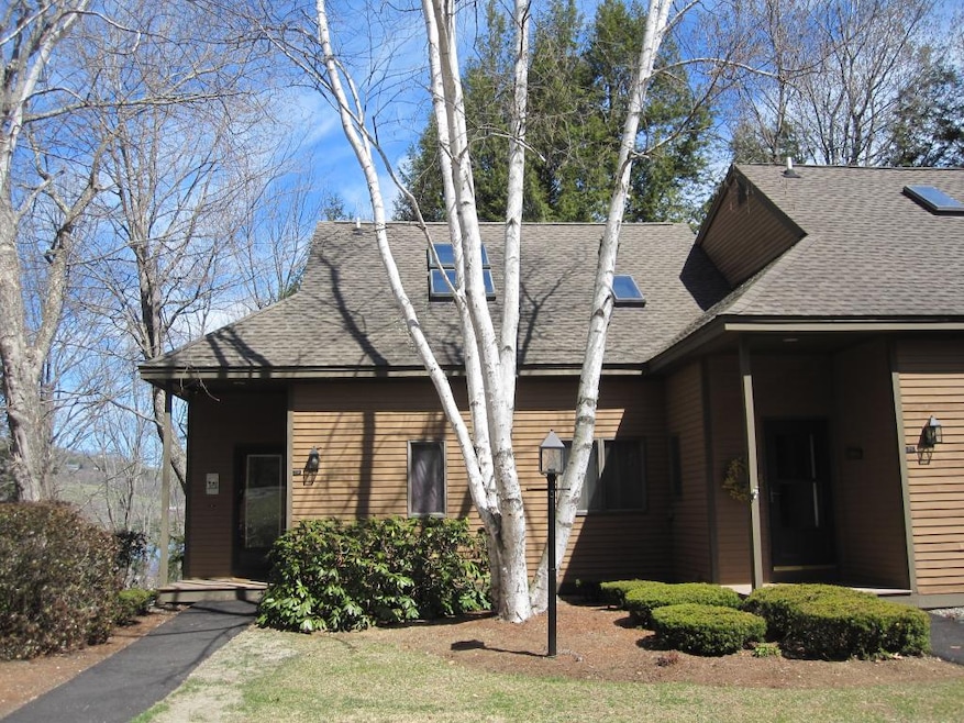 1140 Murphys Rd unit 7D, Hartford, VT 05001 - photo 1