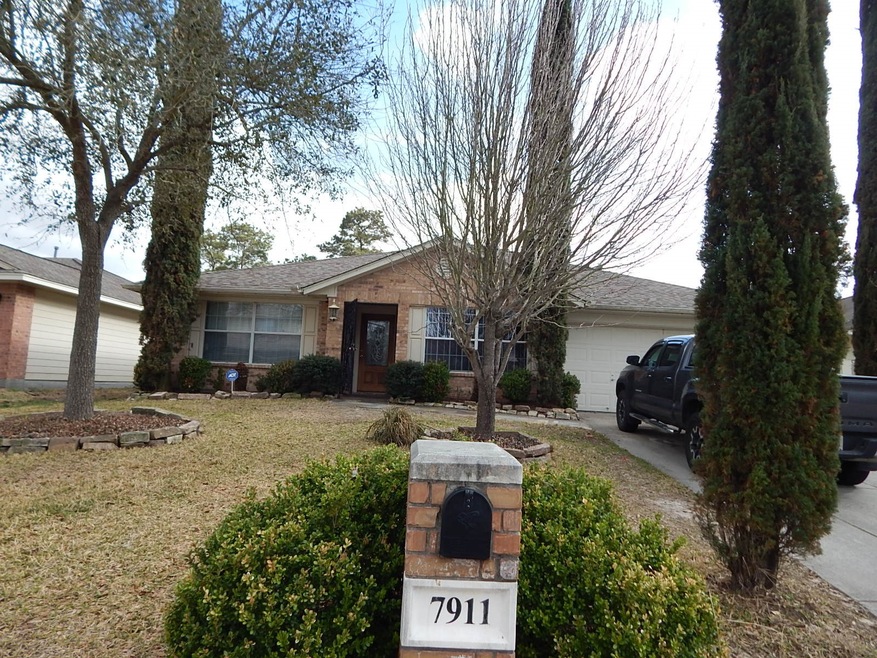 7911 Cathedral Grove Ln, Houston, TX 77040 - photo 1