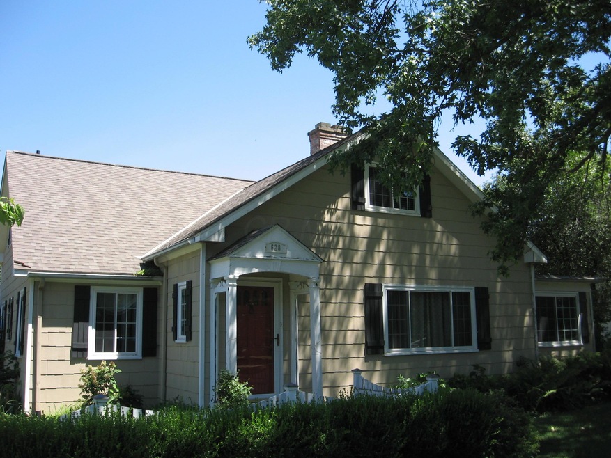 628 Marburn exterior front