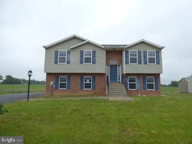 15339 Camden Dr, Greencastle, PA 17225 - photo 1