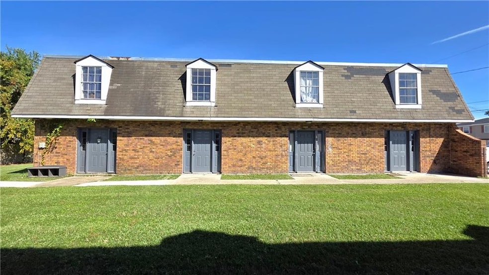 201 Omega St unit C, Belle Chasse, LA 70037 - photo 1