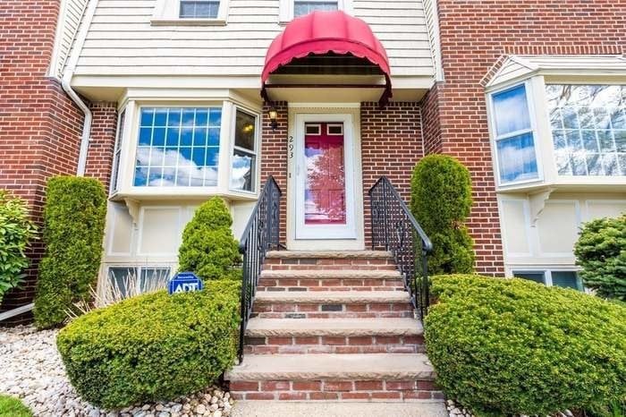 Sold $590,000 • Co-Listing Agent