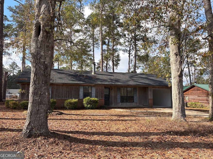 169 Ext N Jefferson St, Lyons, GA 30436 - photo 1