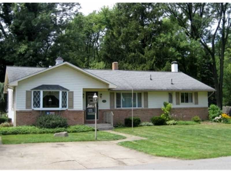 3030 Midland Dr, Erie, PA 16506 - photo 1