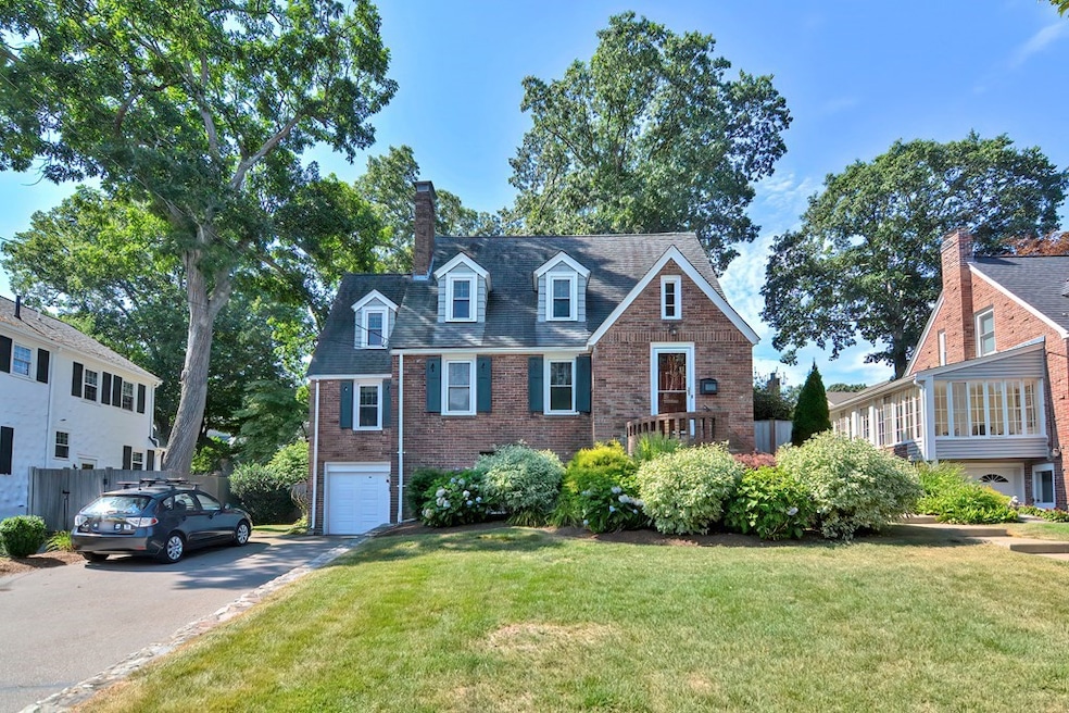 35 Laurel Dr, Needham, MA 02492 - photo 1