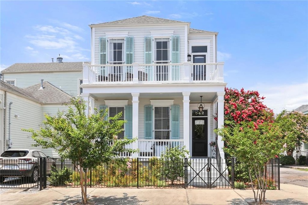 542 Third St, New Orleans, LA 70130 - photo 1