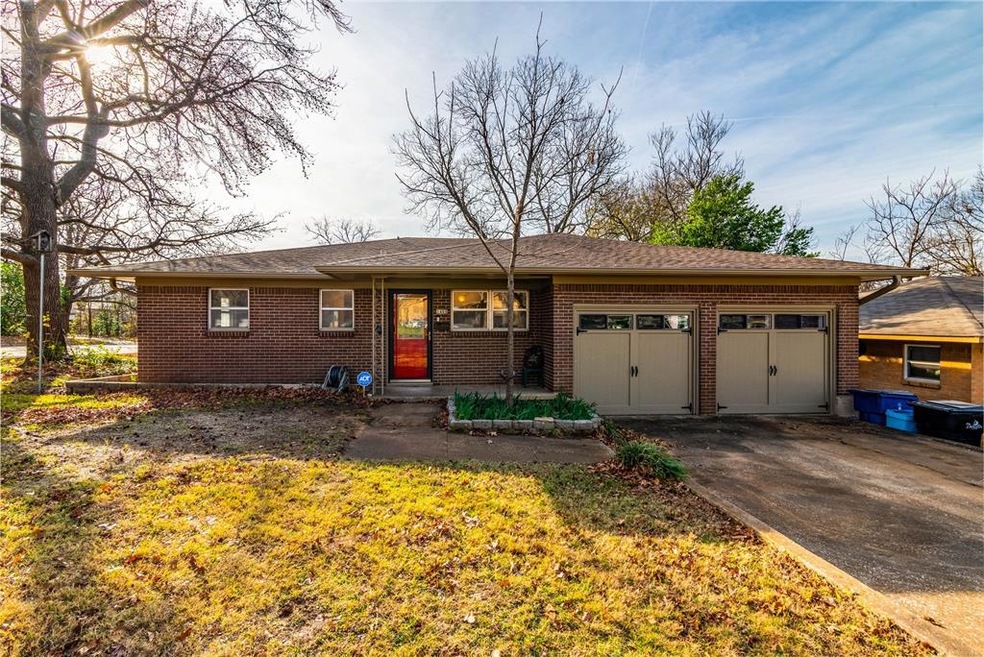 1400 W Day St, Denison, TX 75020 - photo 1