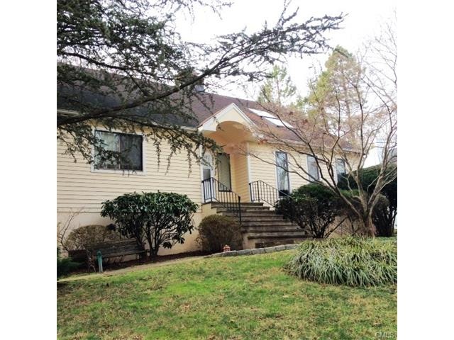 Front of 21 Cranbury Rd.