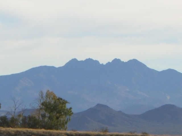 FOUR PEAKS MTNS TO EAST