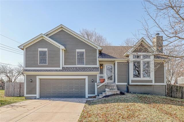 Charming S/S Split level home