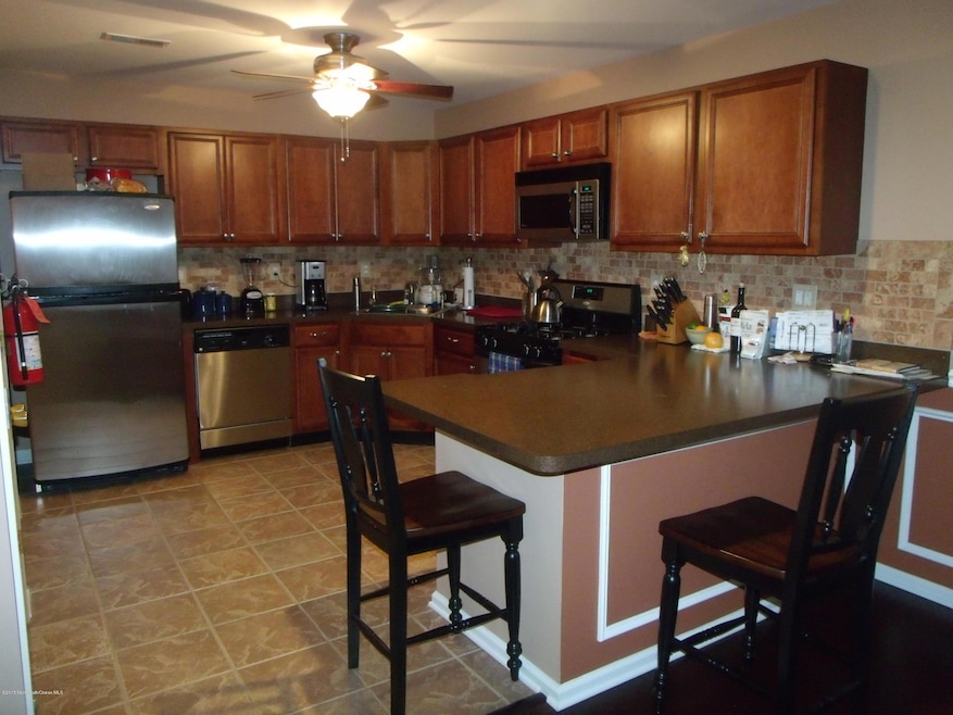 24 Topeka Ct, Tinton Falls, NJ 07712 - photo 1