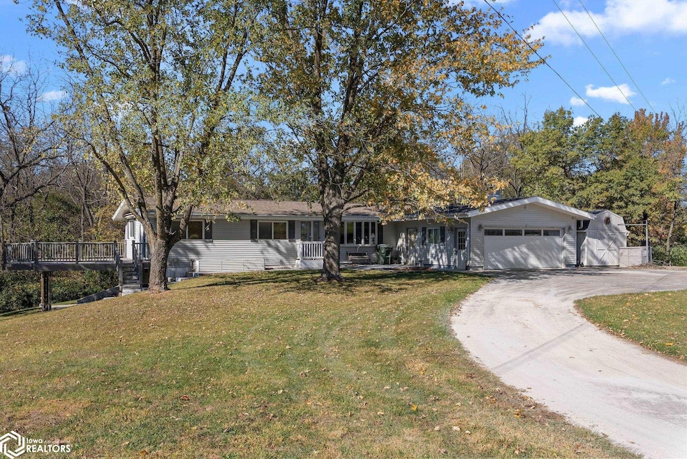 10161 Jimtown Rd, Danville, IA 52623 - photo 1