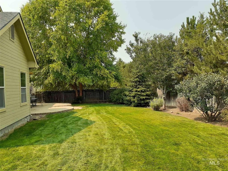 2912 E Shadowcrest Dr, Eagle, ID 83616 - photo 1