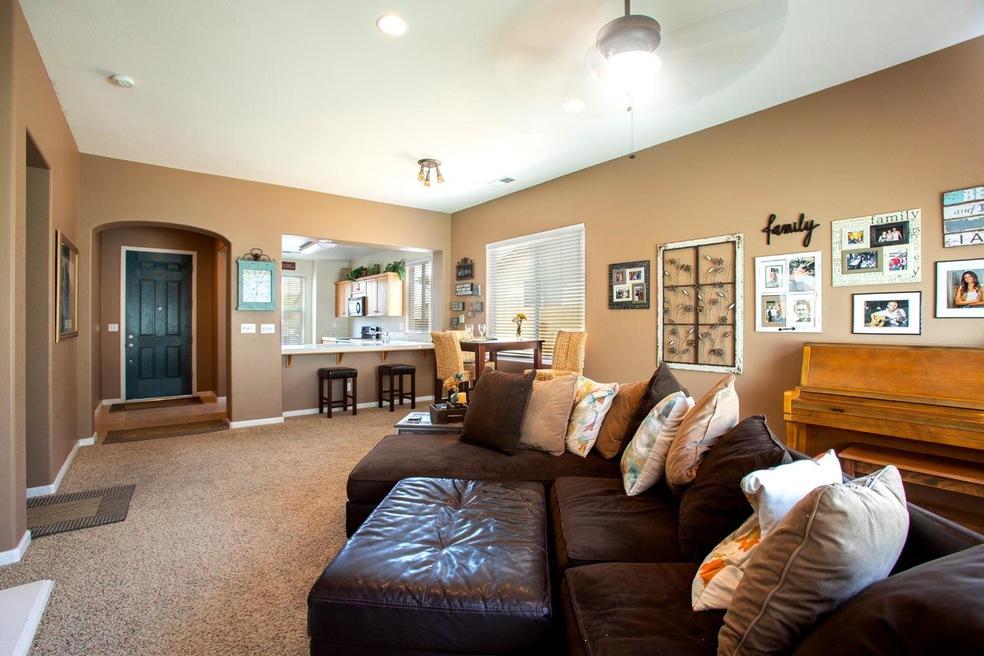 7453 E Redlands Ave, Fresno, CA 93737 - photo 1