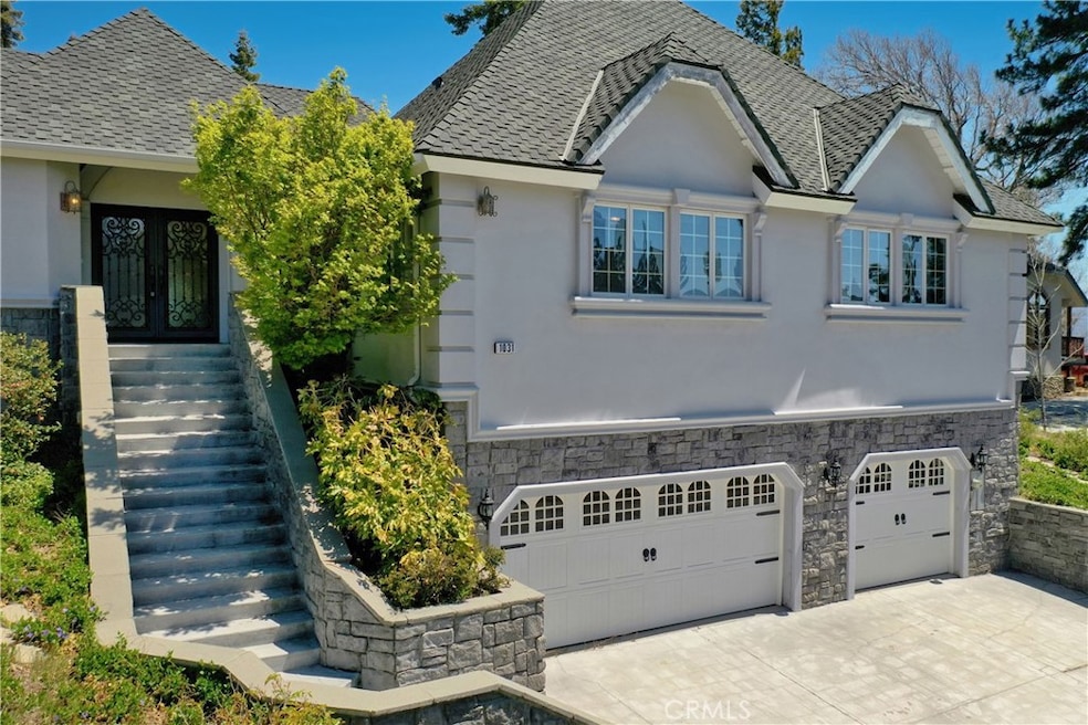 Under Contract $1,215,000