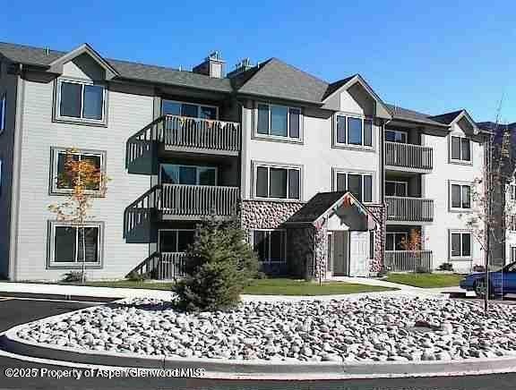 792 Castle Valley Blvd unit A, New Castle, CO 81647 - photo 1