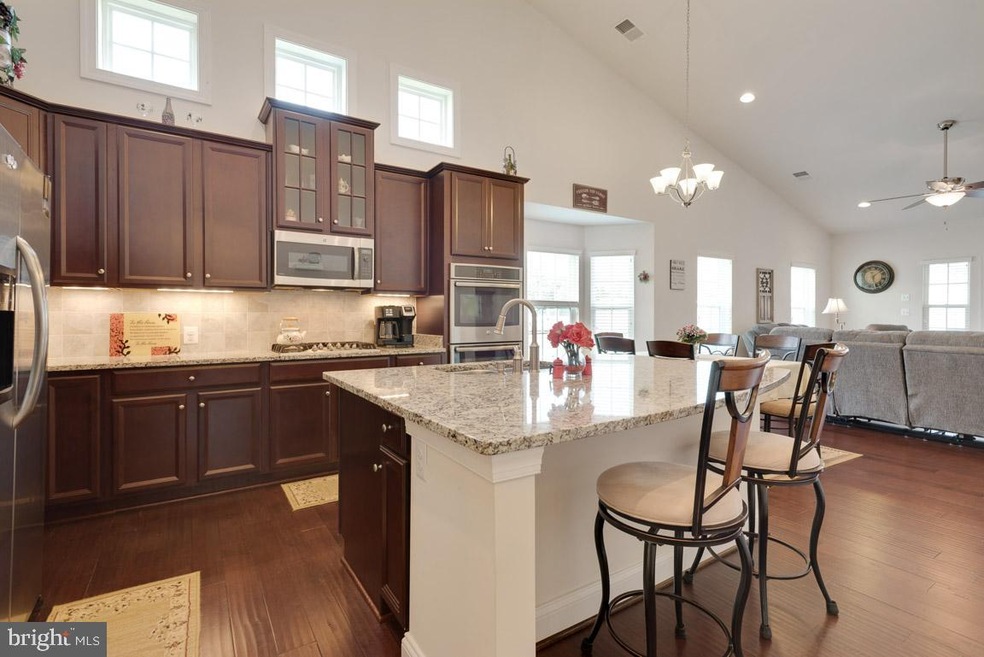 41652 Brandenstein Dr, Aldie, VA 20105 - photo 1