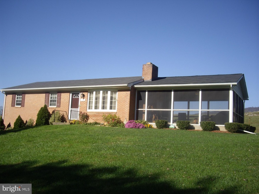 11922 Big Spring Rd, Clear Spring, MD 21722 - photo 1