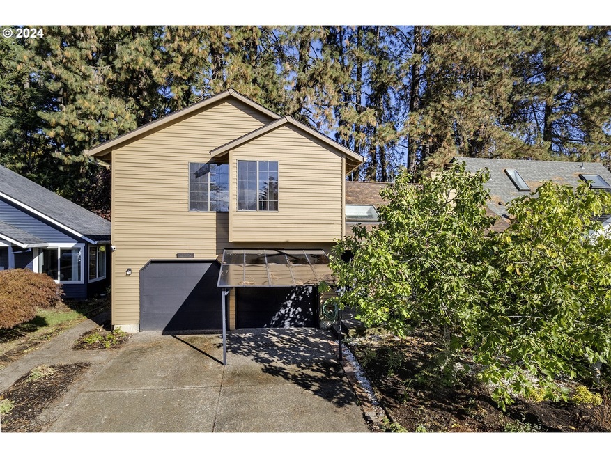 17529 SW Beaver Ct, Beaverton, OR 97006 - photo 1
