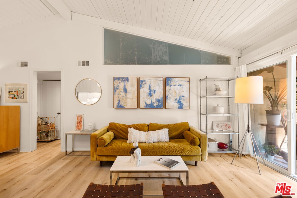 6425 Green Valley Cir unit 302, Culver City, CA 90230 - photo 1