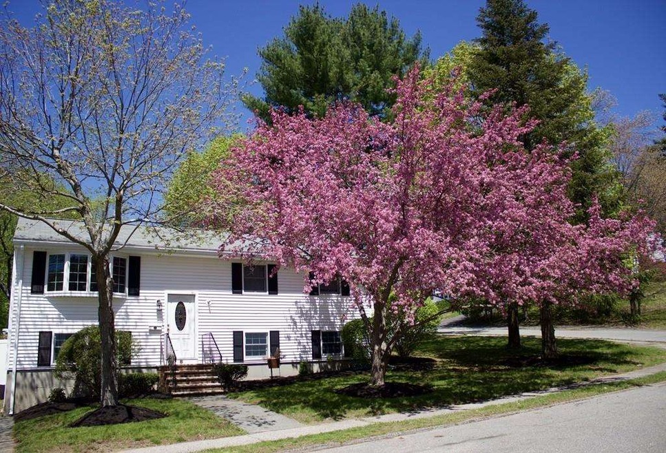 8 Bigham Rd, North Reading, MA 01864 - photo 1