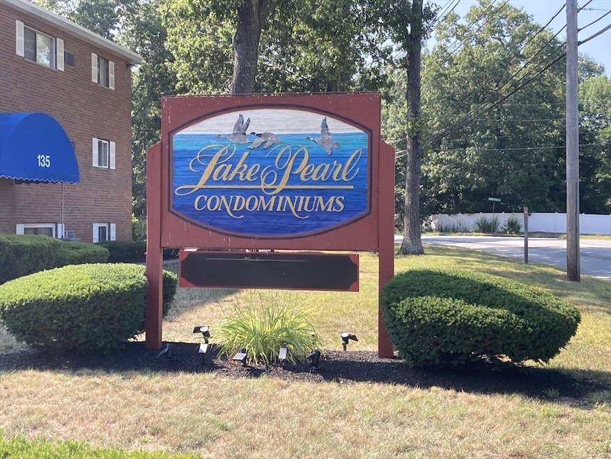 131 Creek St unit 9, Wrentham, MA 02093 - photo 1