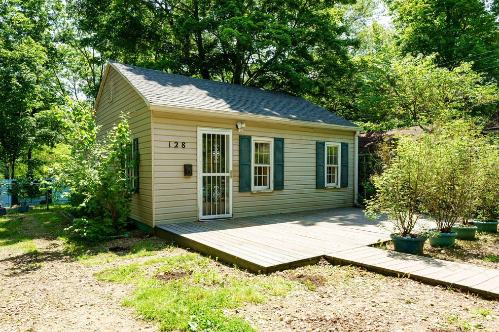 Dartmouth_St_128_Kalamazoo_49006-1