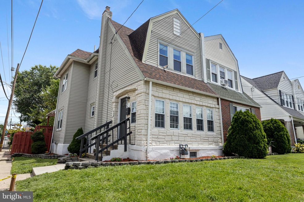 1147 Harding Dr, Havertown, PA 19083 - photo 1