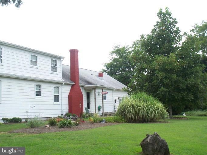 228 Overlook Dr, Prince Frederick, MD 20678 - photo 1