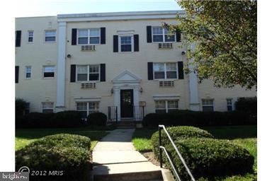 2241 Farrington Ave unit 301, Alexandria, VA 22303 - photo 1