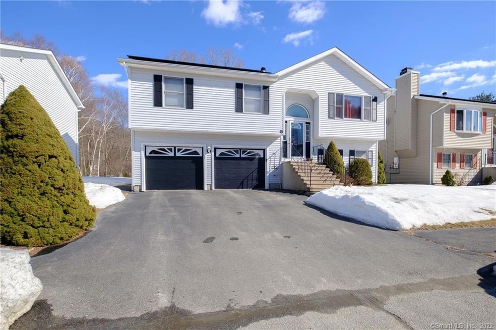 40 Laurie Place, Waterbury, CT 06704 - photo 1