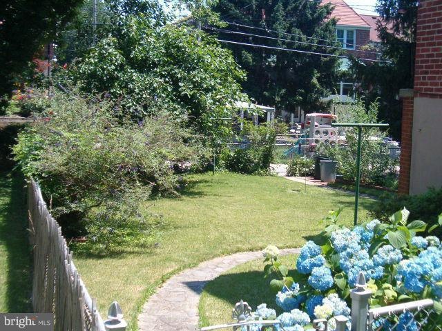 819 Wedgewood Rd, Baltimore, MD 21229 - photo 1