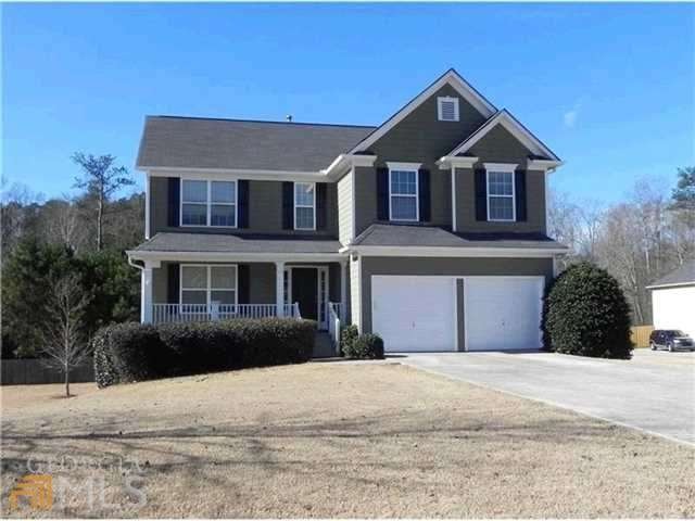 GREAT HOME WITH ROCKING CHAIR FRONT PORCH