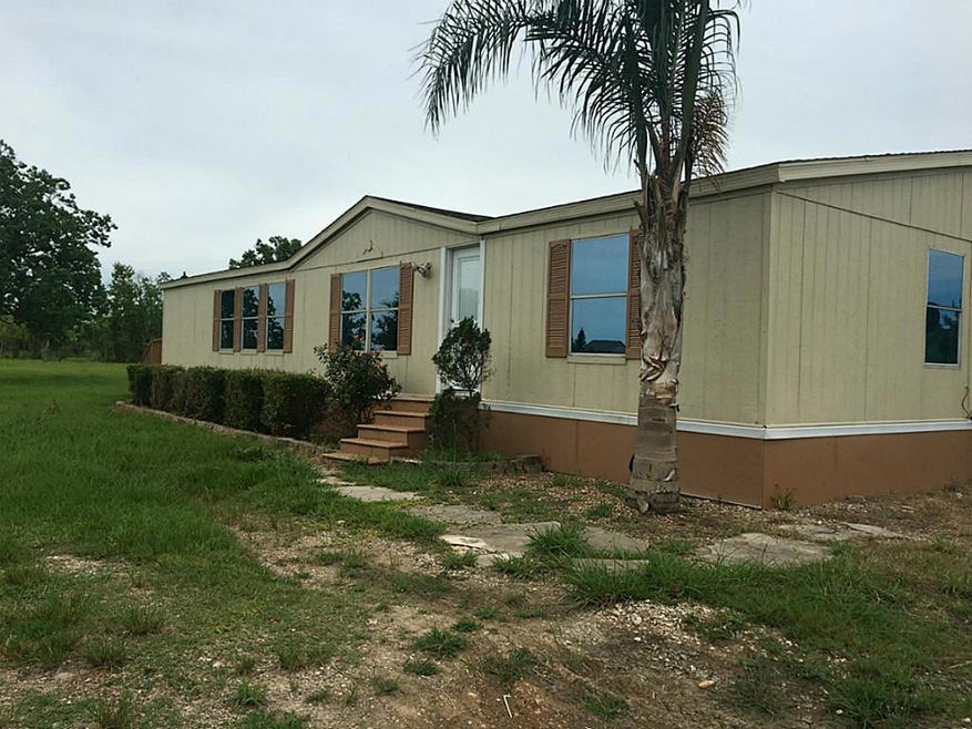 17011 Cowan Rd, Alvin, TX 77511 - photo 1