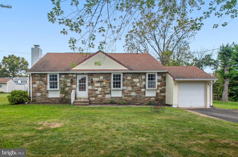 15 Pleasant Ave, Chalfont, PA 18914 - photo 1