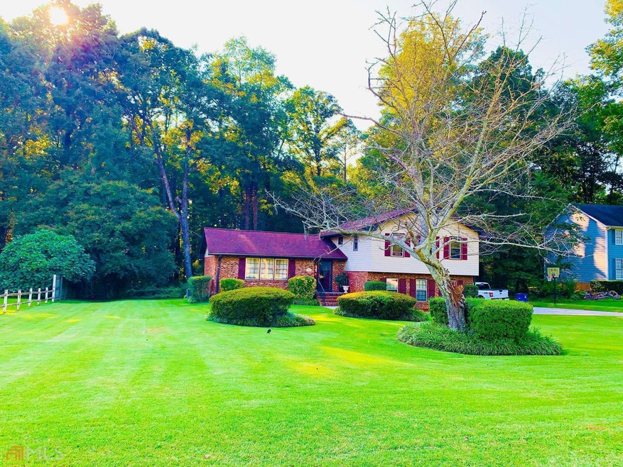 845 April Dr SW, Conyers, GA 30094 - photo 1