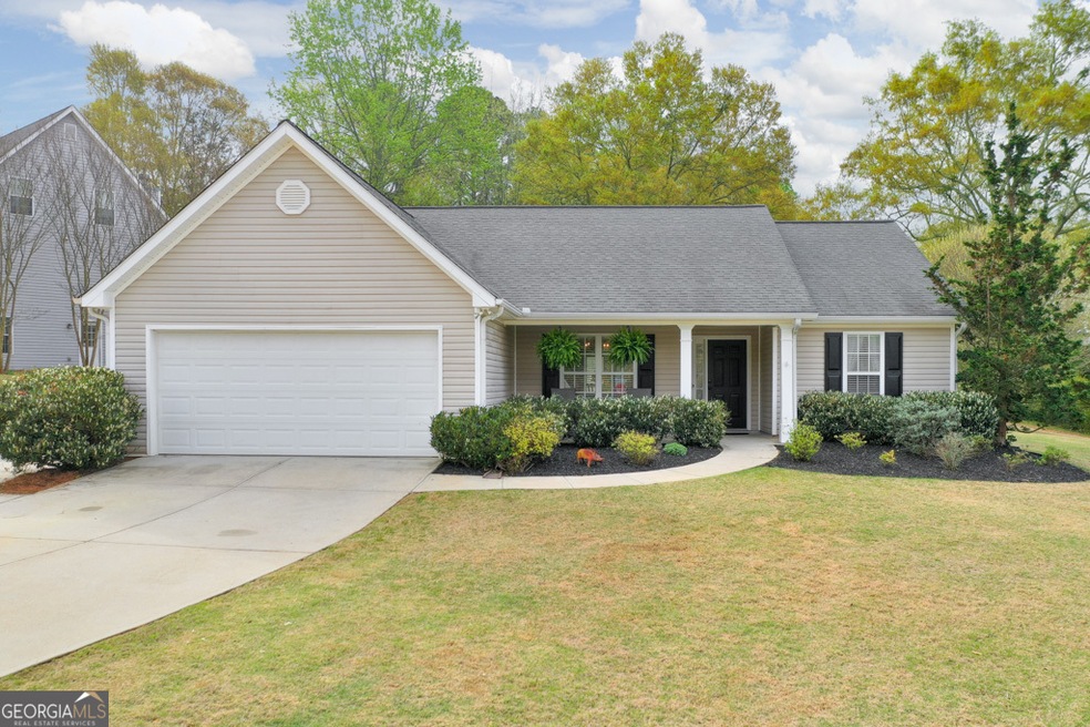 8795 Baycreek Ln, Gainesville, GA 30506 - photo 1