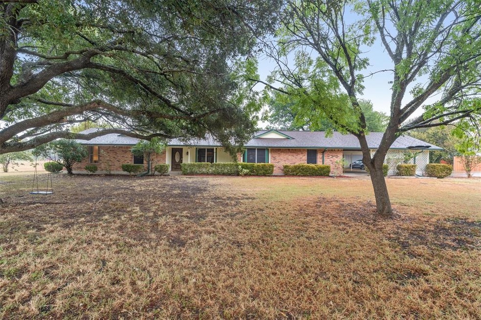 9520 Hawk Dr, Troy, TX 76579 - photo 1