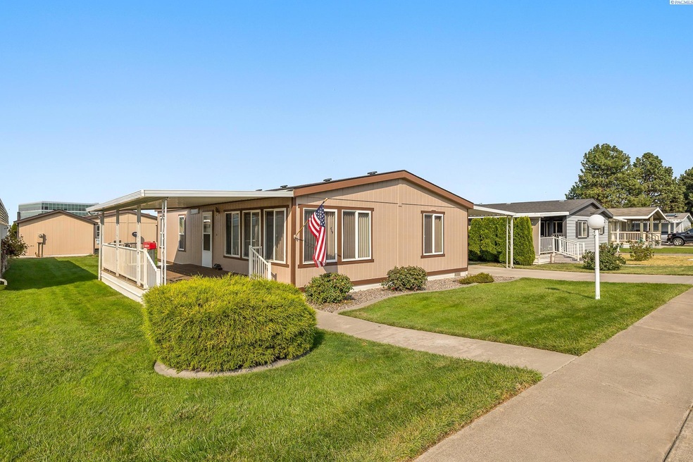 312 S Columbia Center Blvd unit 23, Kennewick, WA 99336 - photo 1